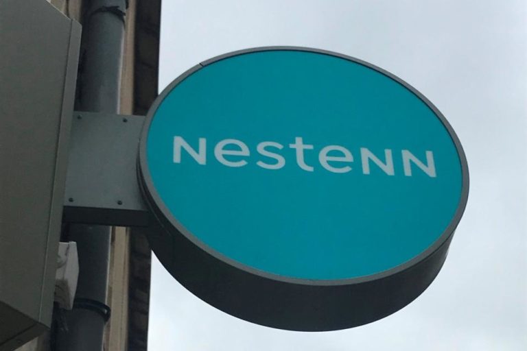 Enseigne Nestenn par Identilux
