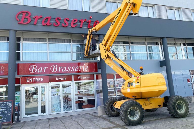 Kyriad Saint Pierre des Corps